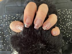 pluie de paillettes rouges.JPG